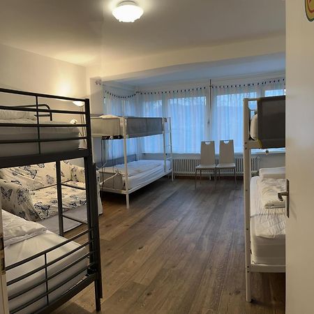 Viktoria Budget Hostel Цюрих Экстерьер фото