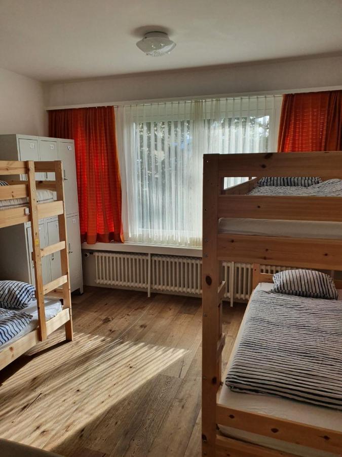 Viktoria Budget Hostel Цюрих Экстерьер фото