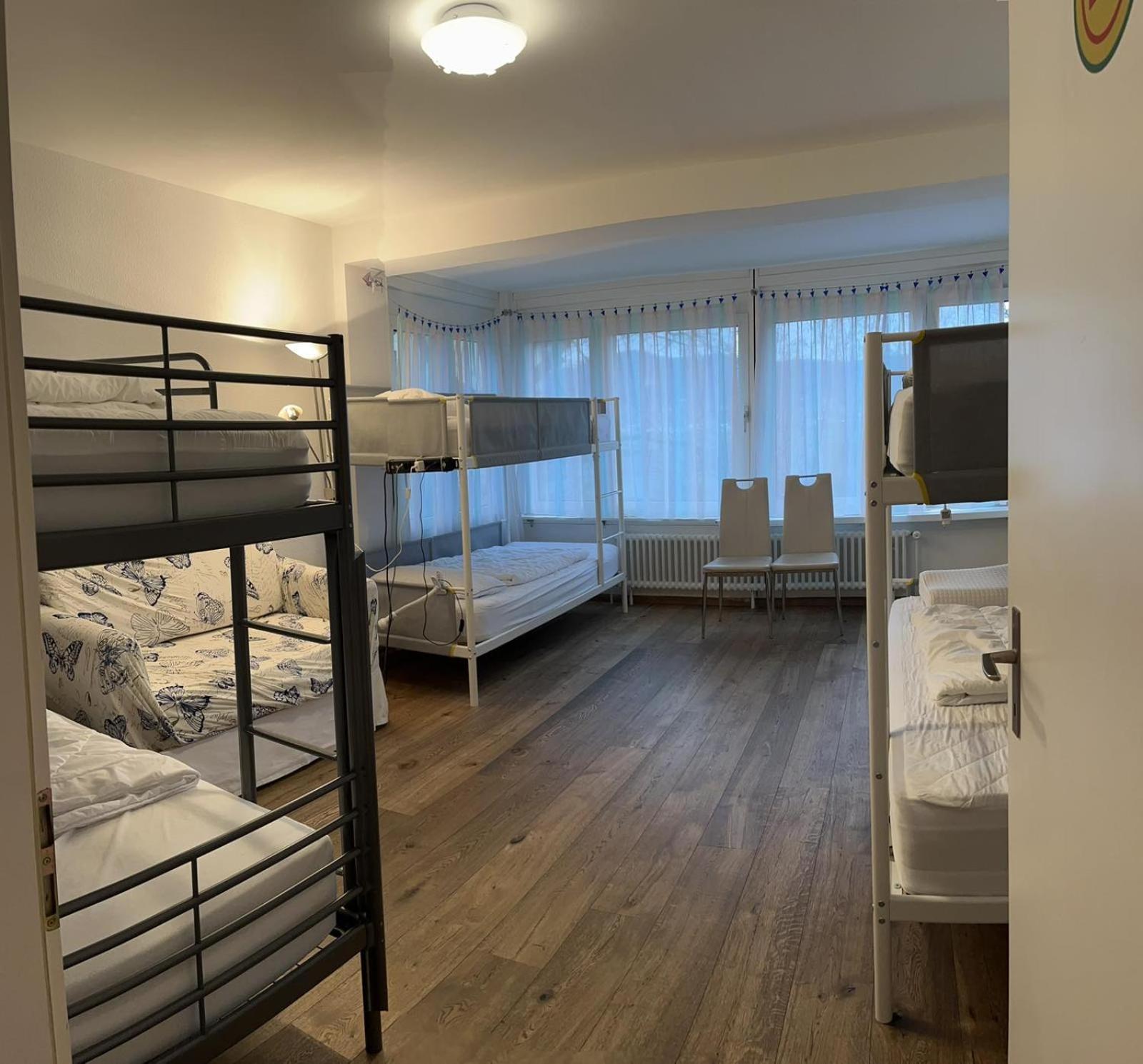 Viktoria Budget Hostel Цюрих Экстерьер фото